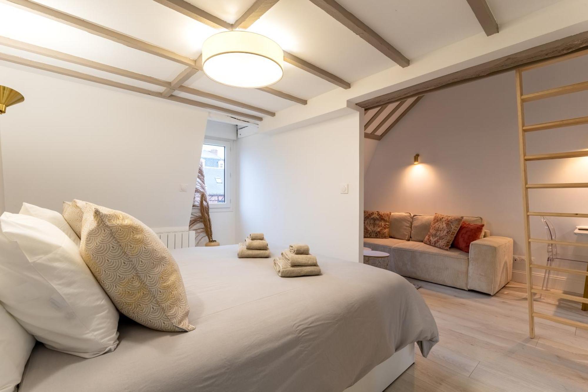 Suite Cathedrale Haut De Gamme + Parking - N°8 Ruan Exterior foto